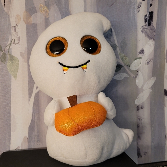 TY BEANIE BOO Scream The Plush Ghost Holding A Pumpkin (Approx 9.5 inches) - Picture 4 of 13